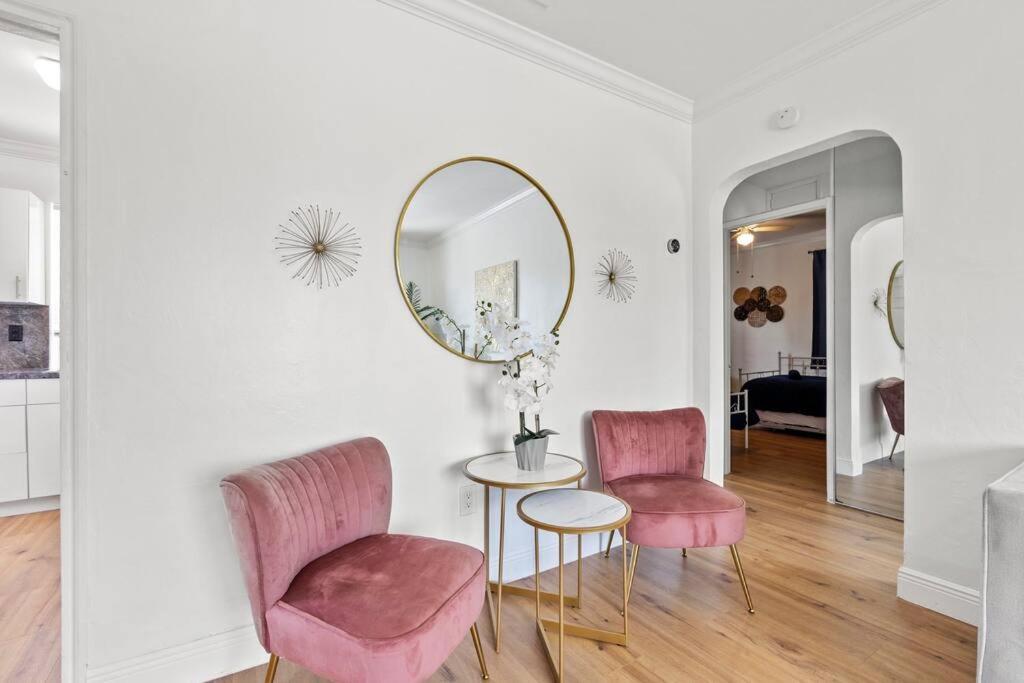 Comfy & Updated Apartment Centrally Located Minutes Away From Everything! Miami Kültér fotó