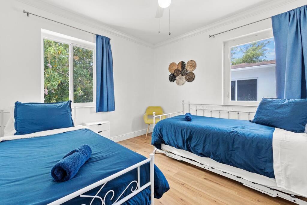 Comfy & Updated Apartment Centrally Located Minutes Away From Everything! Miami Kültér fotó